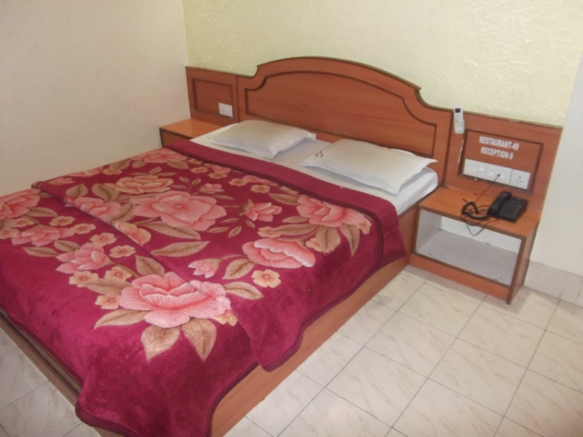 Hotel Ravikant بونة المظهر الخارجي الصورة